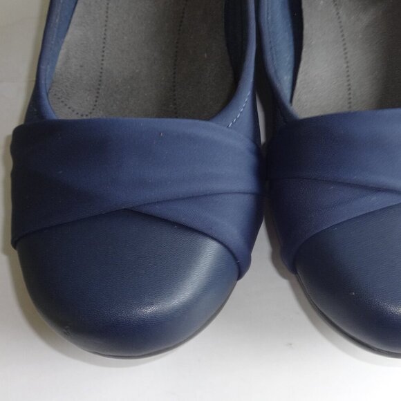 Baretraps Misty women's loafers size 7.5M, Blue, round toe, 1" heel, padded, VGC - Picture 6 of 12